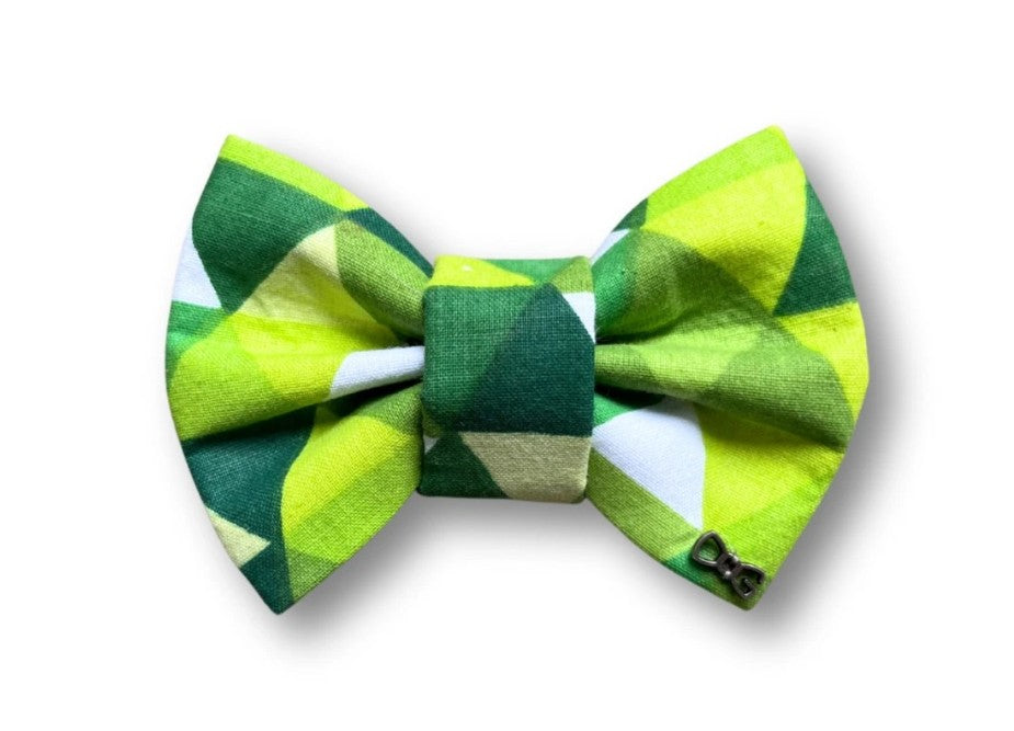 Groene vlinderstrik voor de hond